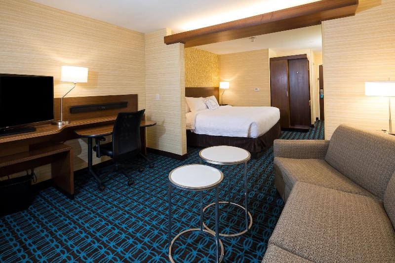 Fairfield Inn & Suites Detroit Macomb image