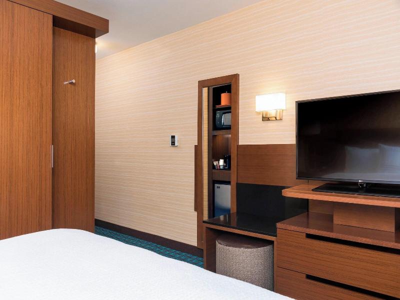 Fairfield Inn & Suites Indianapolis Fishers image