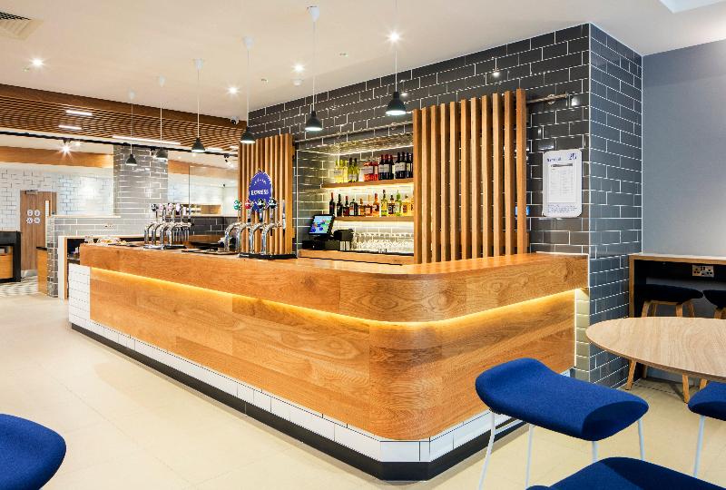 Holiday Inn Express Dublin City Centre image