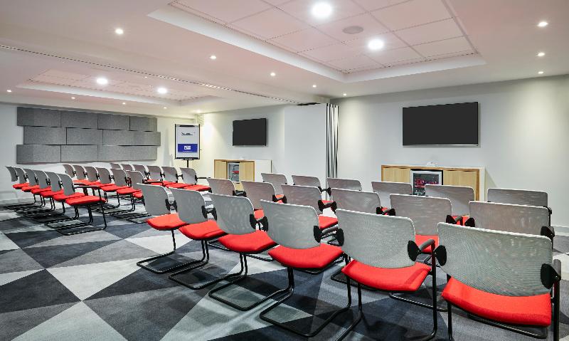 Holiday Inn Express Dublin City Centre image