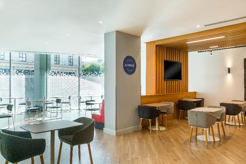 Holiday Inn Express Dublin City Centre image