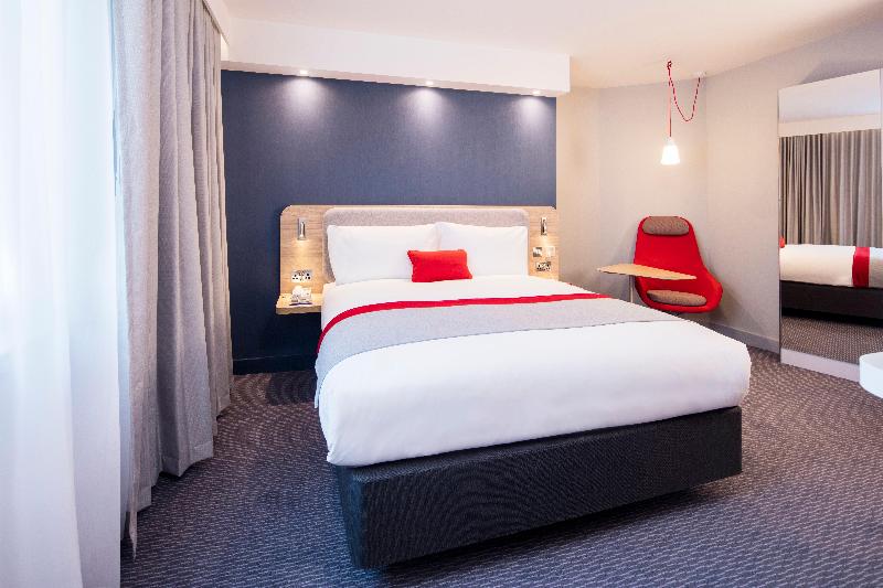 Holiday Inn Express Dublin City Centre image