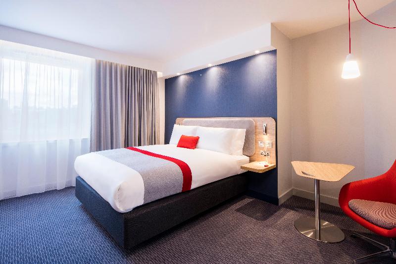 Holiday Inn Express Dublin City Centre image