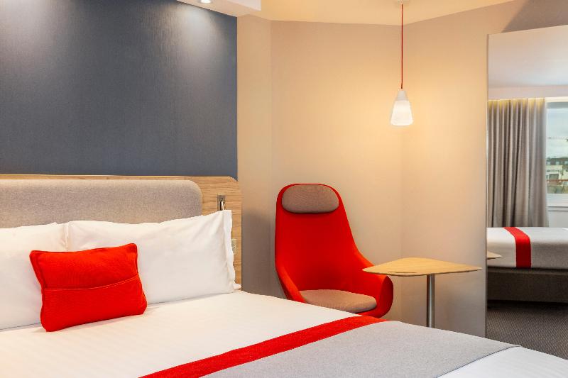 Holiday Inn Express Dublin City Centre image