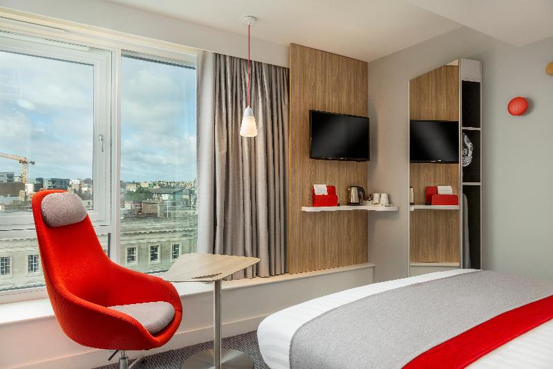 Holiday Inn Express Dublin City Centre image