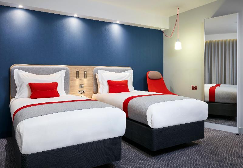 Holiday Inn Express Dublin City Centre image