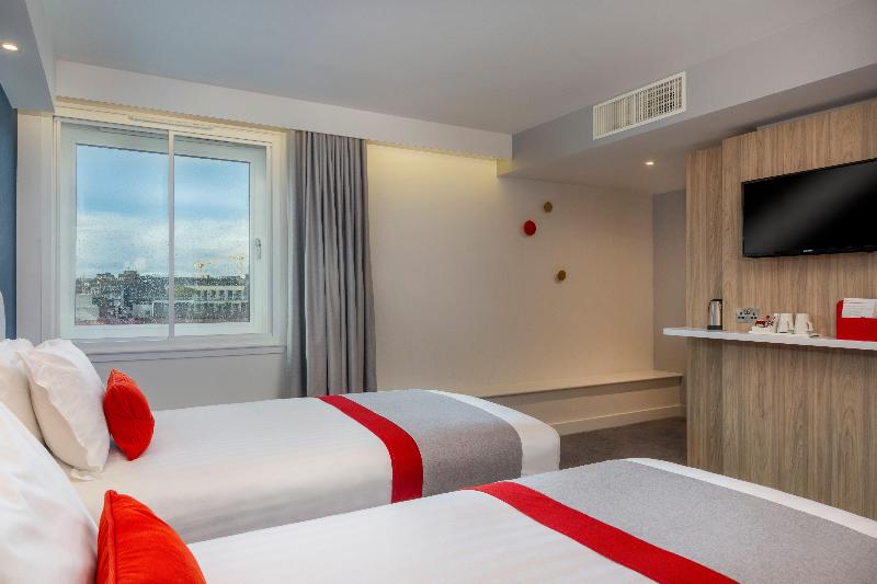 Holiday Inn Express Dublin City Centre image