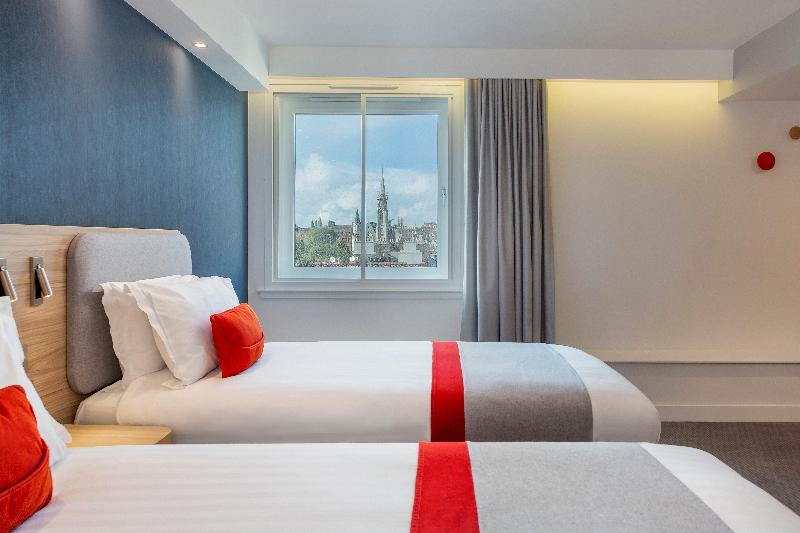 Holiday Inn Express Dublin City Centre image
