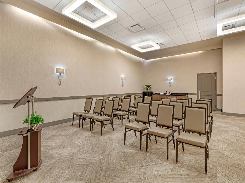 Cambria Hotel Philadelphia Downtown Center City image
