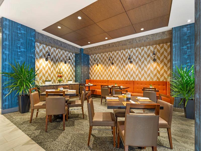 Cambria Hotel Philadelphia Downtown Center City image