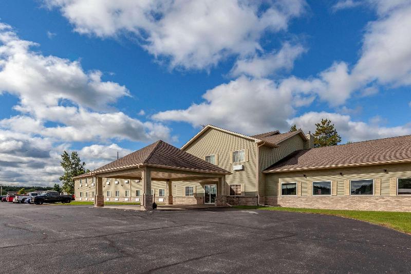 Quality Inn Redgranite image