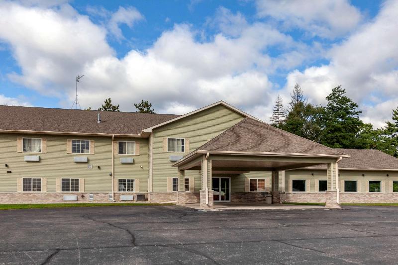 Quality Inn Redgranite image