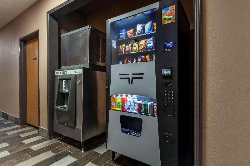 Quality Inn Redgranite image