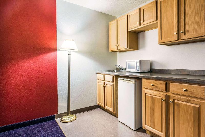 Quality Inn Redgranite image