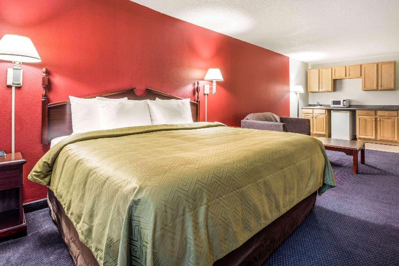 Quality Inn Redgranite image