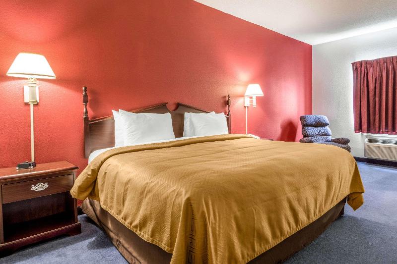 Quality Inn Redgranite image