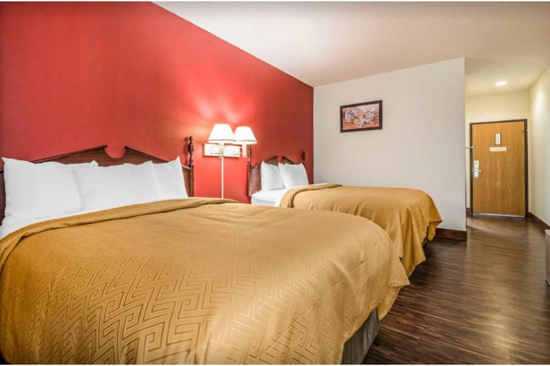 Quality Inn Redgranite image
