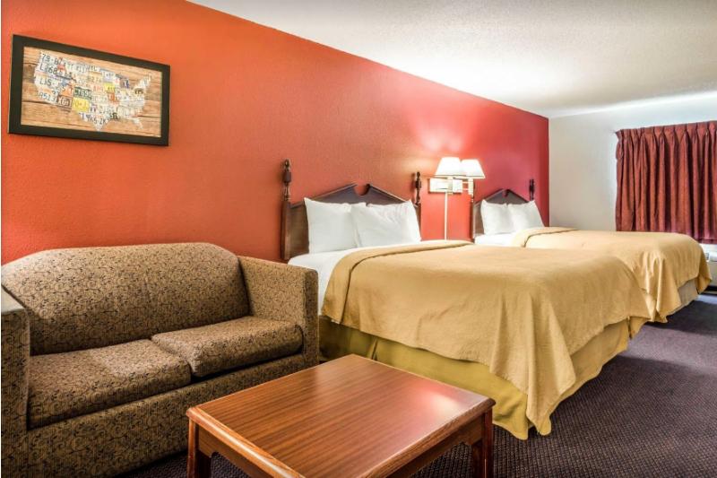 Quality Inn Redgranite image
