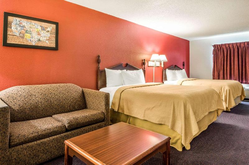 Quality Inn Redgranite image