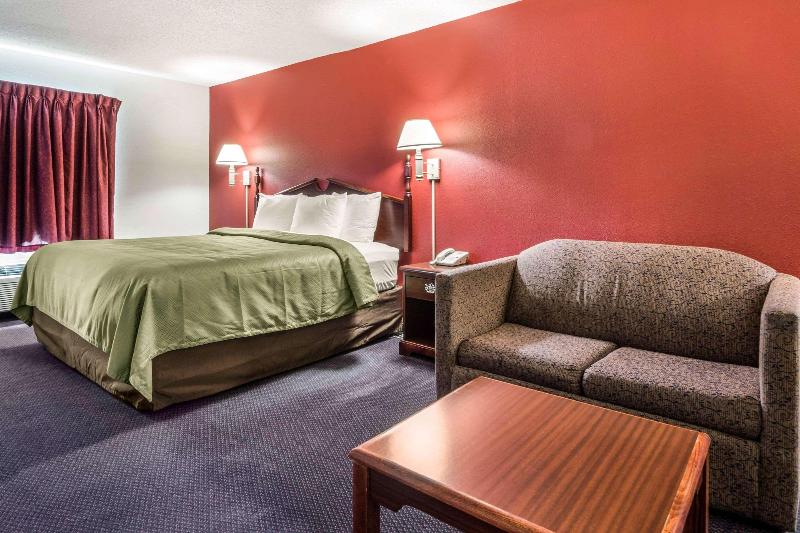 Quality Inn Redgranite image