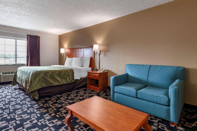 Quality Inn Redgranite image