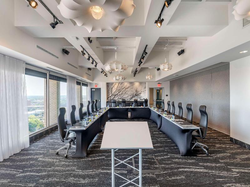 Lorenzo Hotel Dallas Tapestry Collection by Hilton image