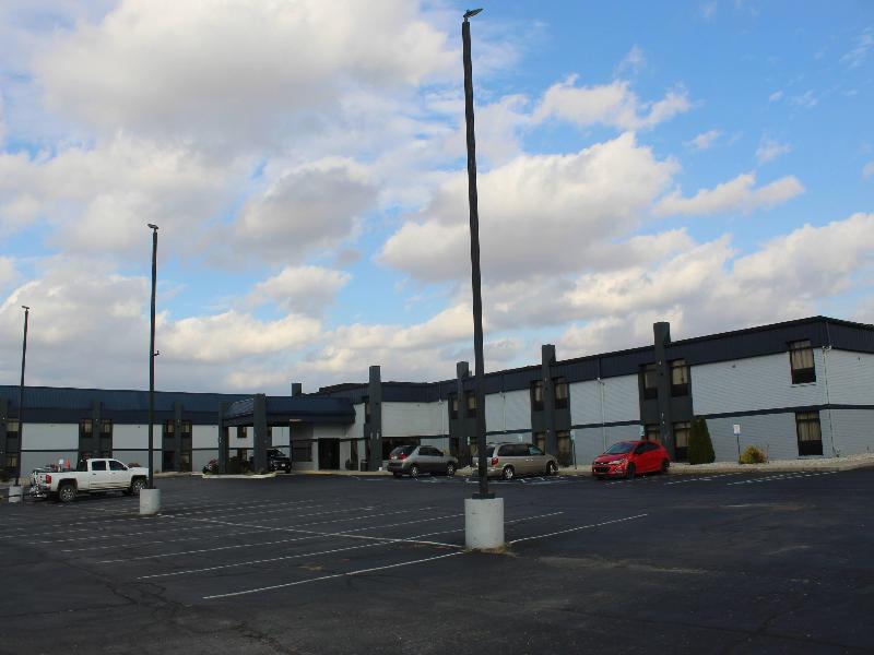 Suites Muncie I-69 image