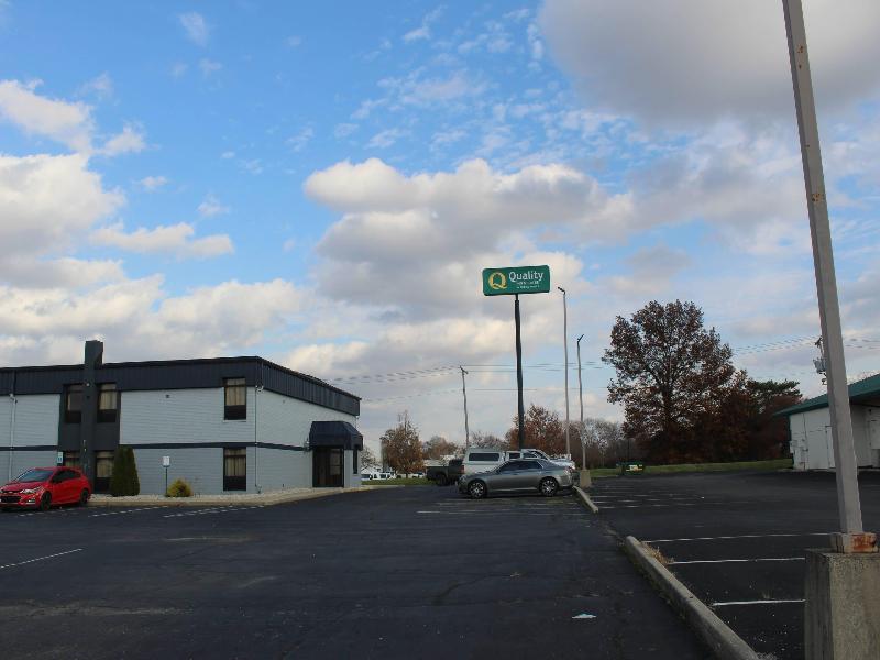 Suites Muncie I-69 image
