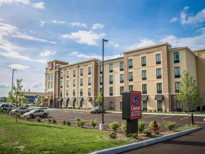 Comfort Suites Hartville-North Canton image