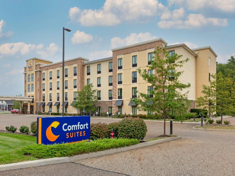 Comfort Suites Hartville-North Canton image