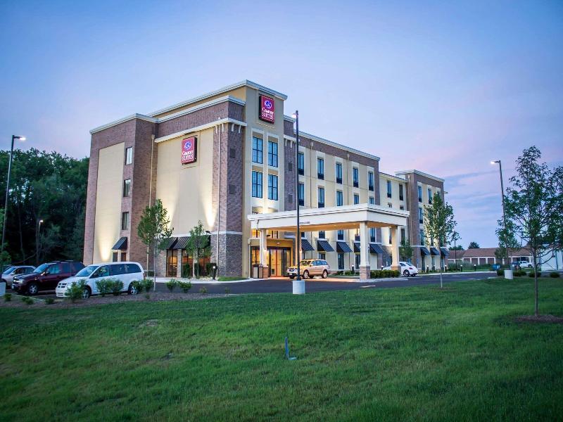 Comfort Suites Hartville-North Canton image
