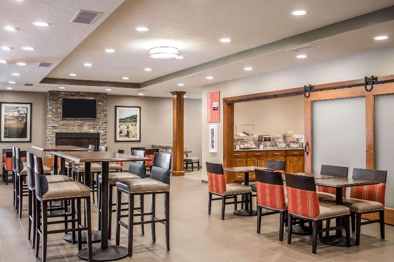 Comfort Suites Hartville-North Canton image