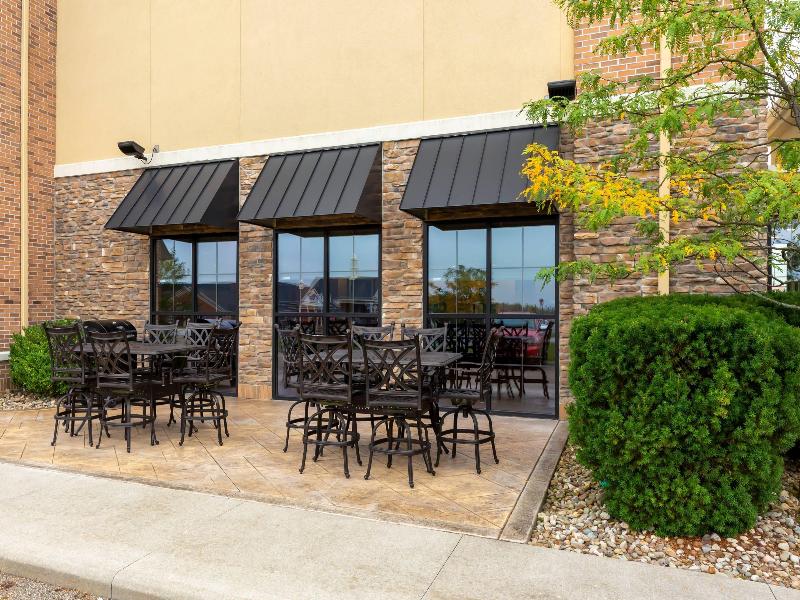 Comfort Suites Hartville-North Canton image