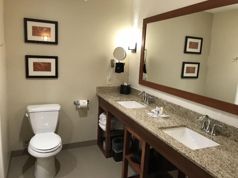 Comfort Suites Hartville-North Canton image