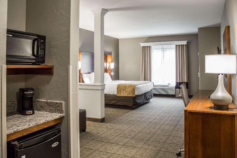 Comfort Suites Hartville-North Canton image
