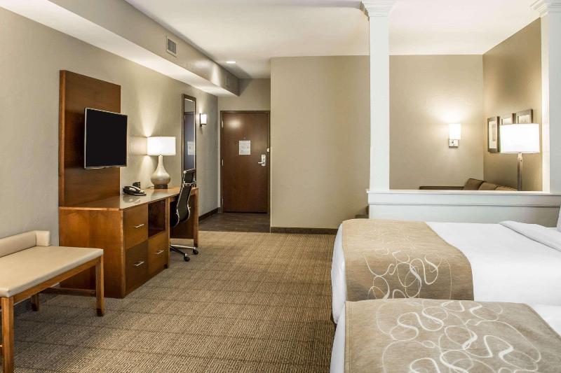 Comfort Suites Hartville-North Canton image