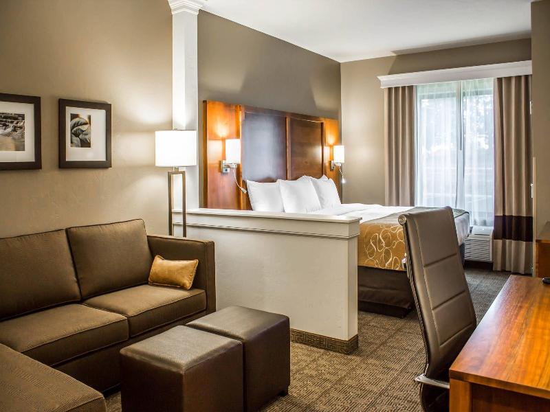 Comfort Suites Hartville-North Canton image