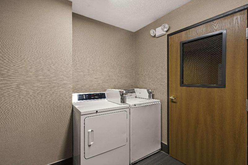 Comfort Inn Huntington Near University image