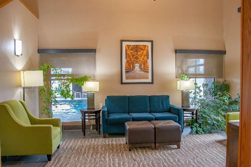 Comfort Inn Huntington Near University image
