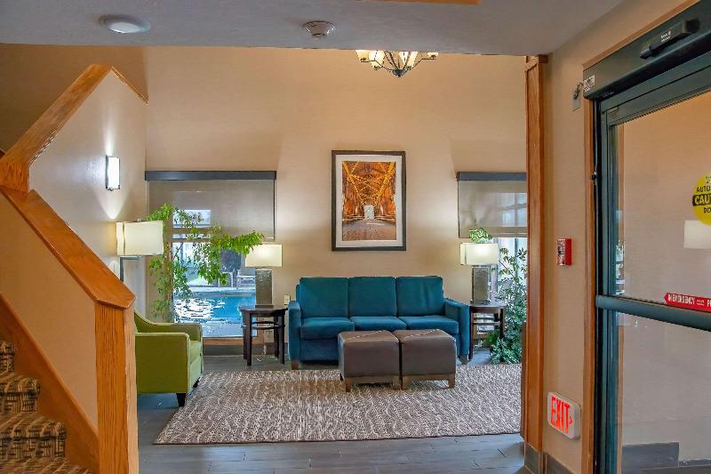 Comfort Inn Huntington Near University image