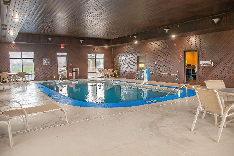 Comfort Inn Huntington Near University image