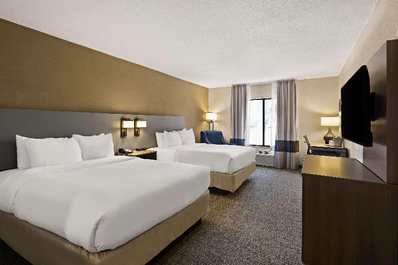 Comfort Inn Huntington Near University image
