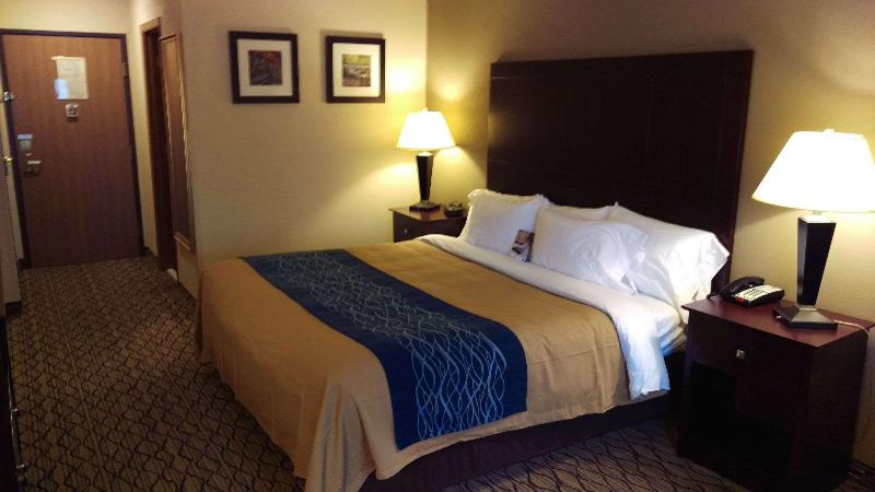 Comfort Inn Huntington Near University image