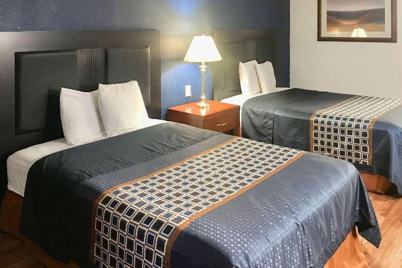Rodeway Inn Circleville image