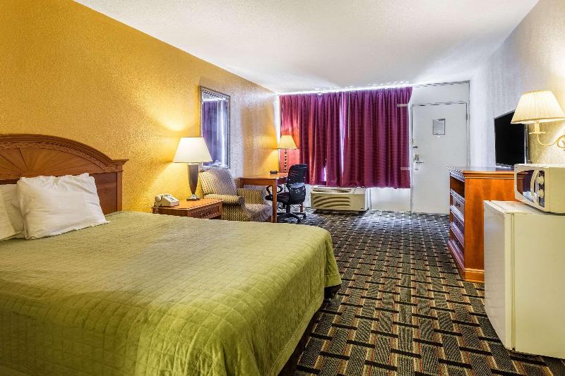 Rodeway Inn Denmark-Jackson image