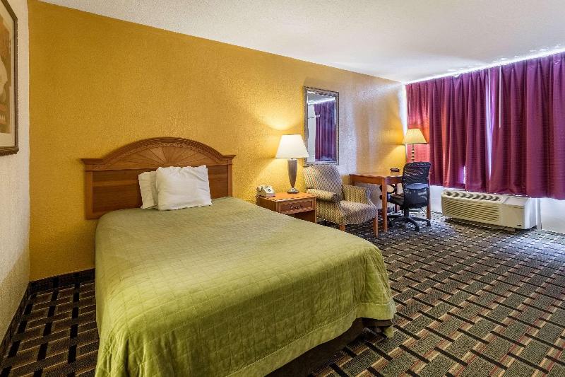 Rodeway Inn Denmark-Jackson image