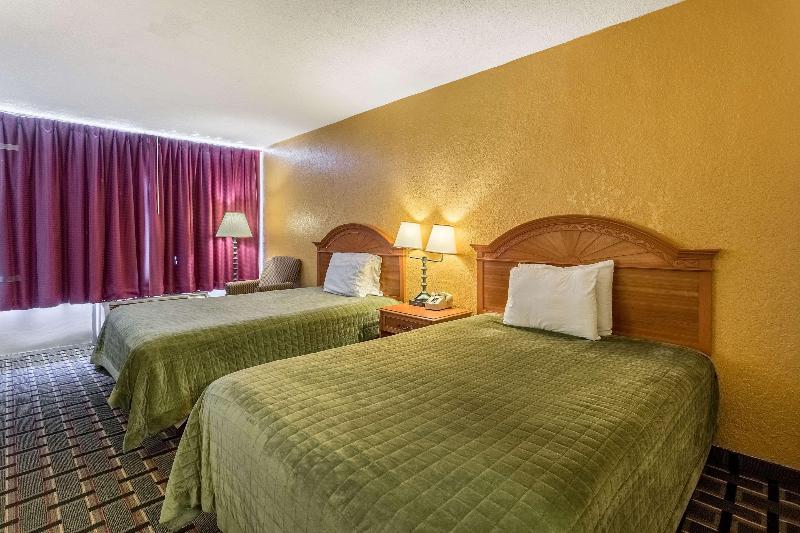 Rodeway Inn Denmark-Jackson image