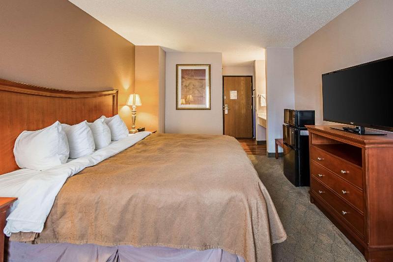 Bed room