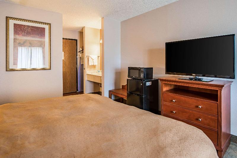 Bed room