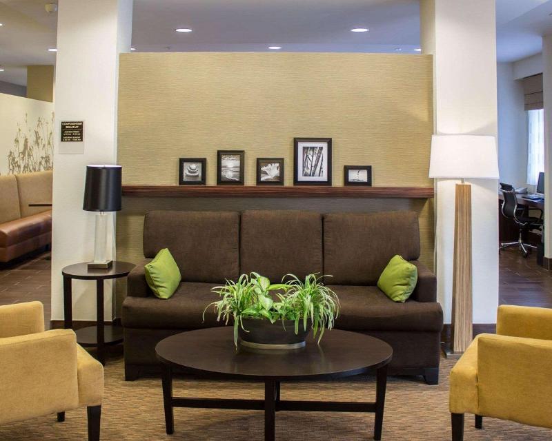 Sleep Inn & Suites Moundsville image